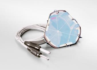 Retroreflector with ITO coating Retroreflector with ITO coating